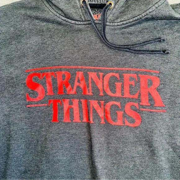 Stranger Things Netflix Hoodie Pullover Grey Red Logo Size M Y2K Merch - Picture 4 of 6
